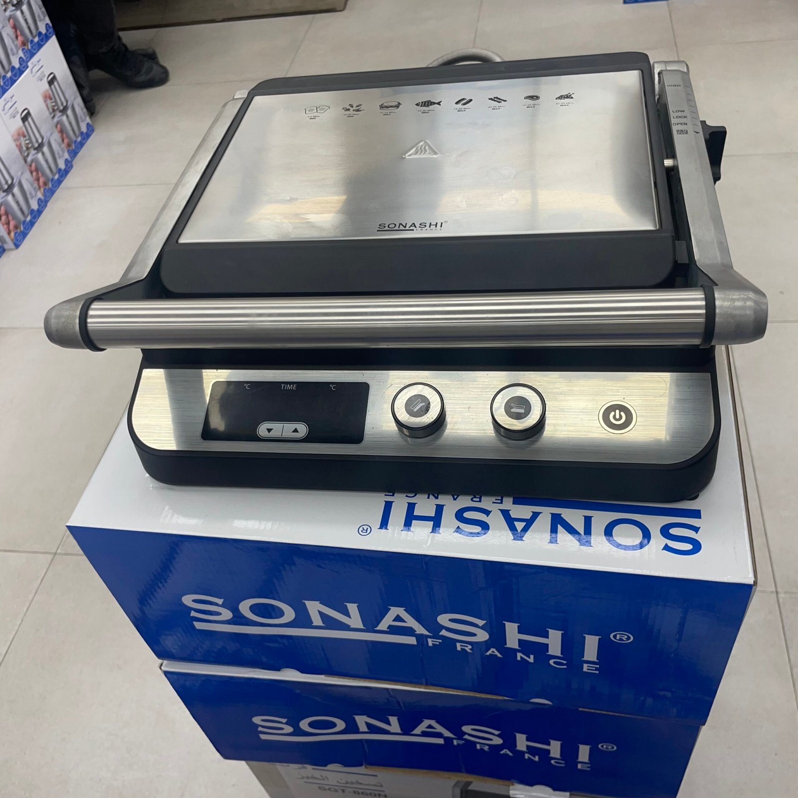 Panineuse et grill SONASHI France Semi pro 2000WATT 180°C avec timer REF : SGT-860N – Image 2